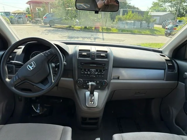 Used 2011 Red Honda SE image 7
