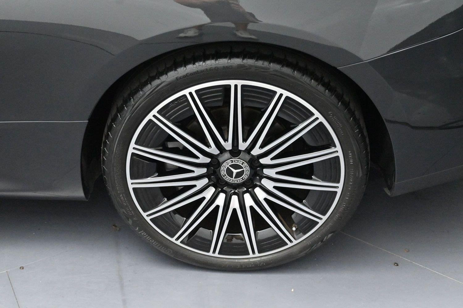 Used 2026 Graphite Gray Metallic Mercedes-Benz CLE 300 image 28