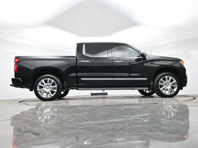 Used 2026 Black Chevrolet High Country image 33