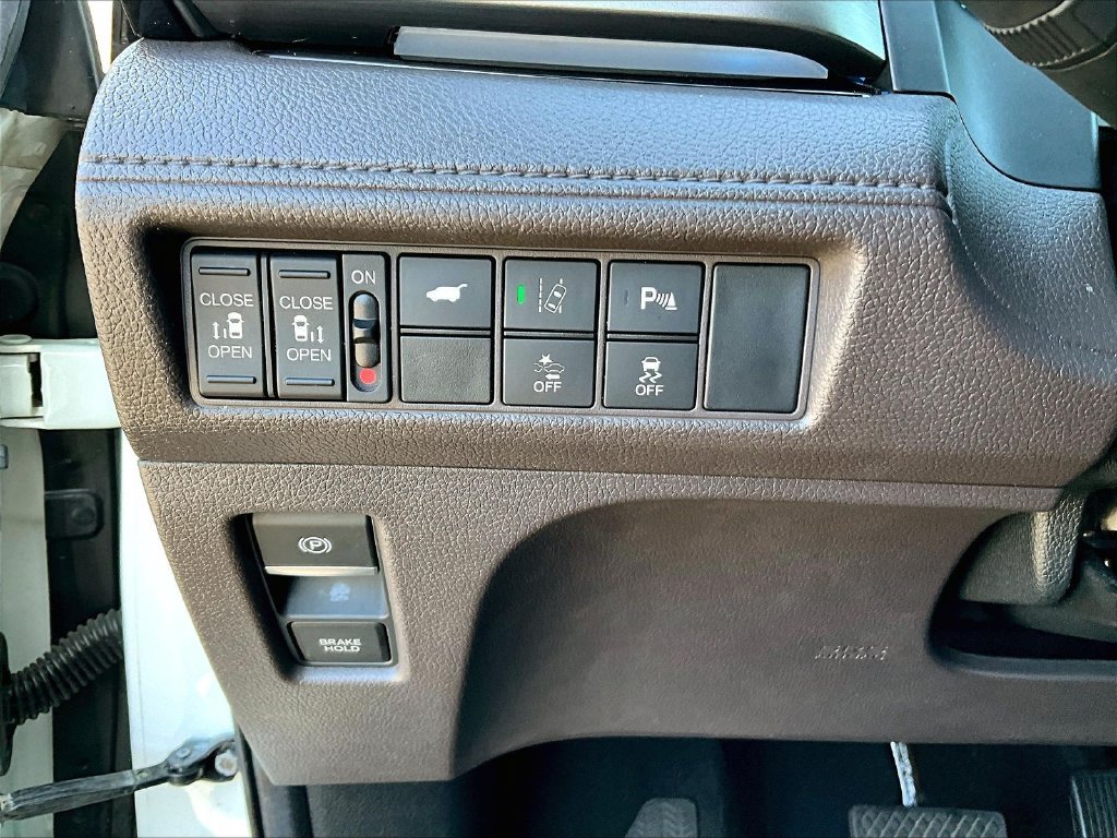 Used 2019  Honda Elite image 17