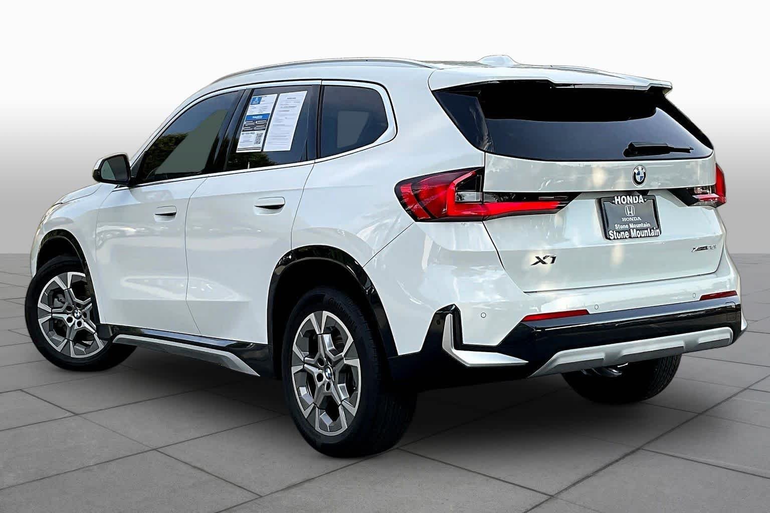 Used 2025 Alpine White BMW xDrive28i image 22