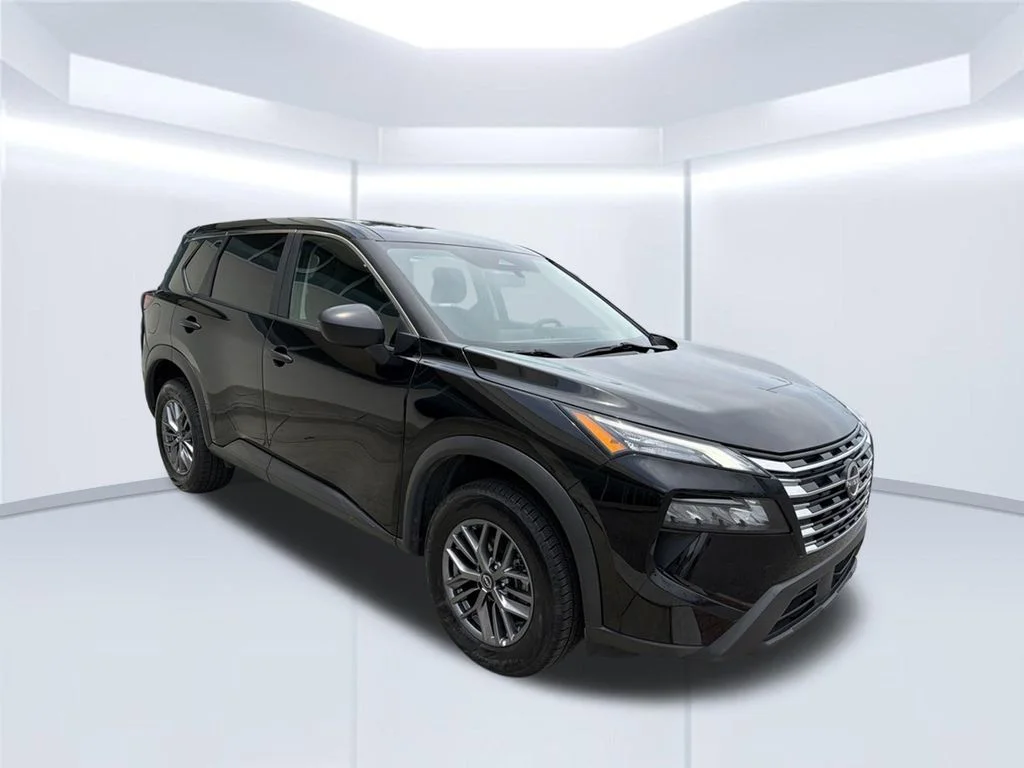 Used 2024 Black Nissan S image 9