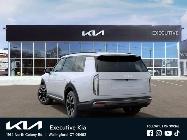 New 2027 White Kia S image 4