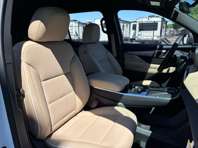 New 2026 Summit White Buick Preferred image 34