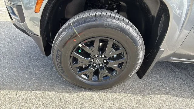 2026 Nissan Frontier SV - Photo 9