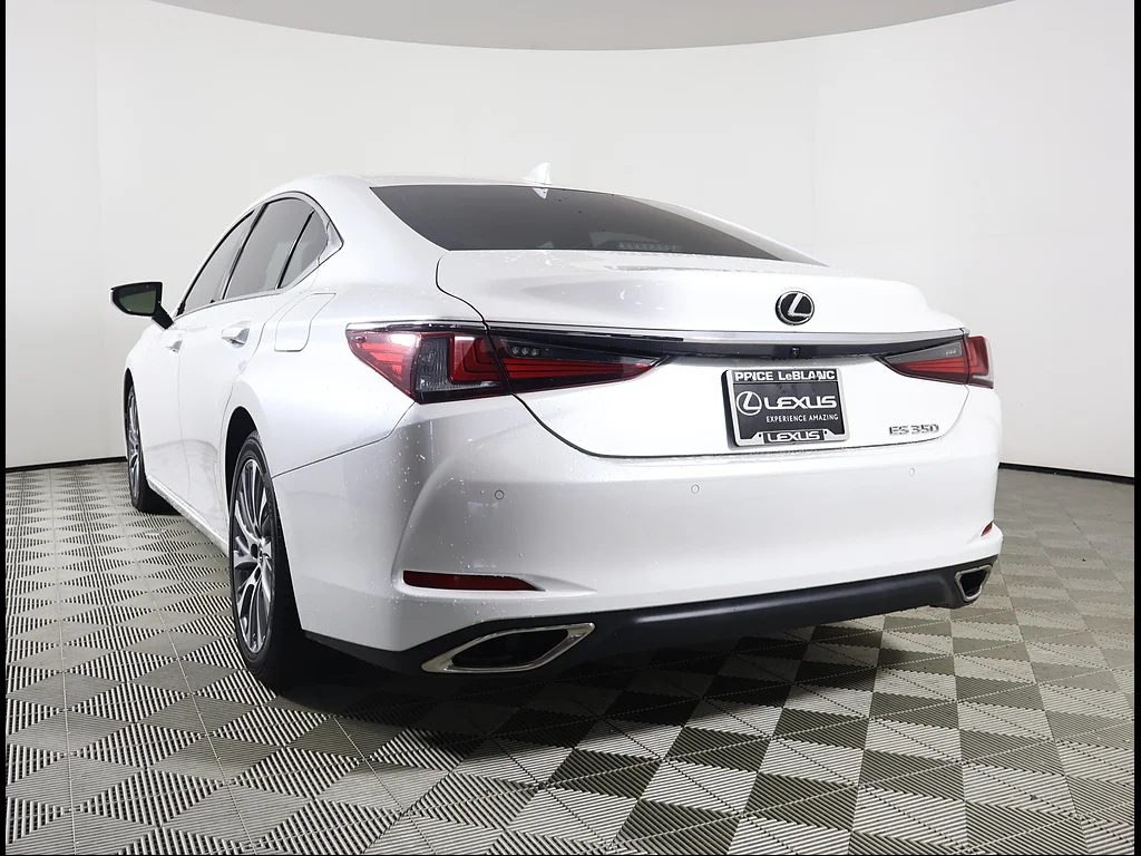 Certified Used 2020 Eminent White Pearl Lexus Base image 4