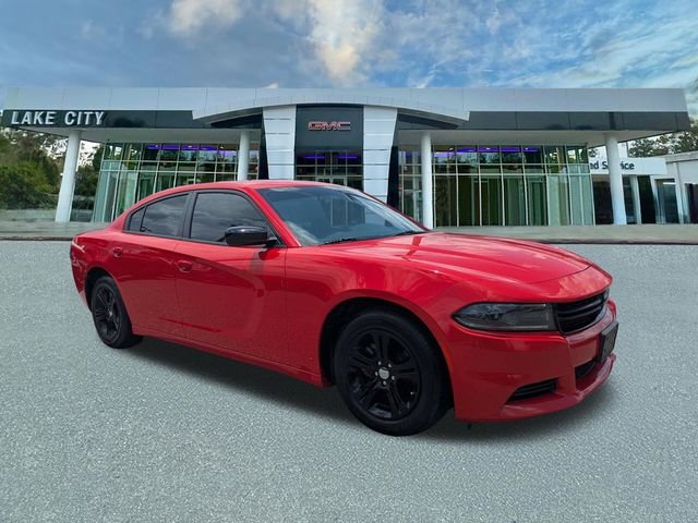 Used 2023 Red Dodge SXT image 1