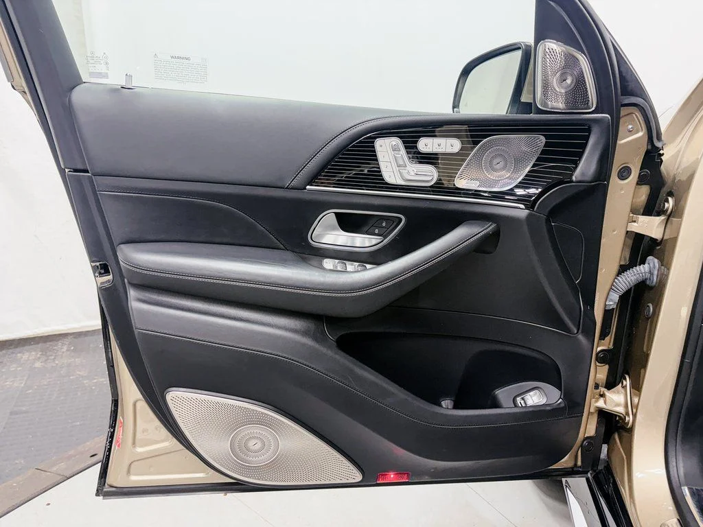 Certified Used 2023 Obisidian Black/Kalahari Gold Mercedes-Benz Maybach GLS 600 image 5