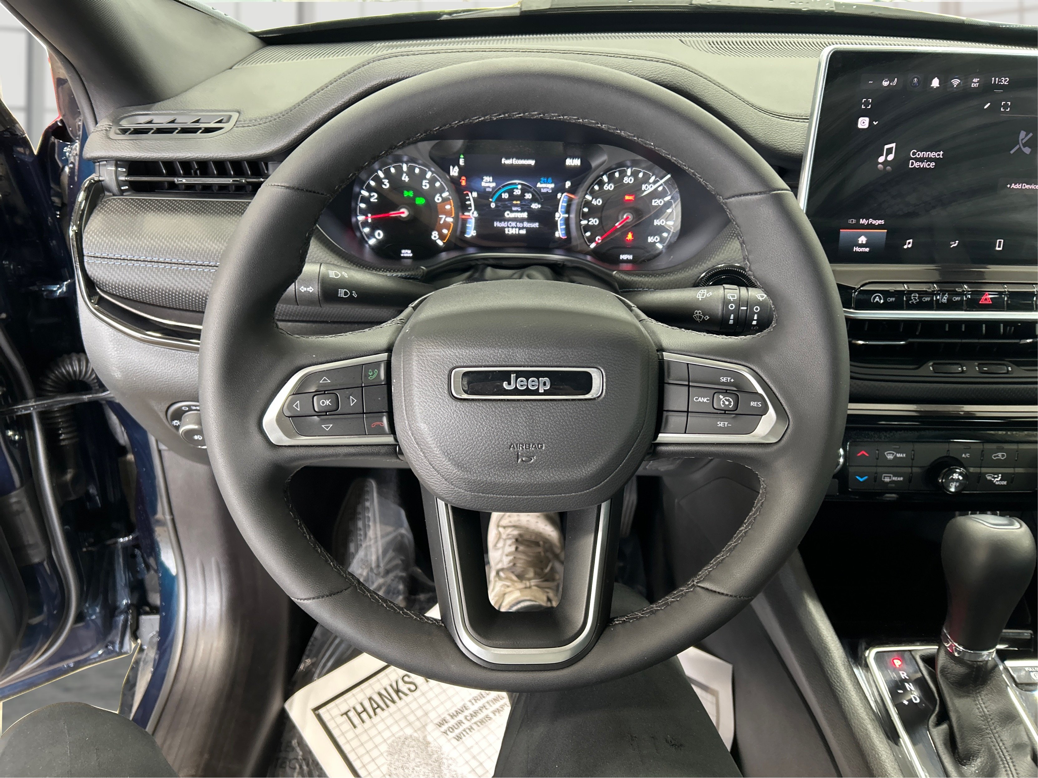 New 2026 Fathom Blue Pearl-Coat Exterior Paint Jeep Latitude image 16