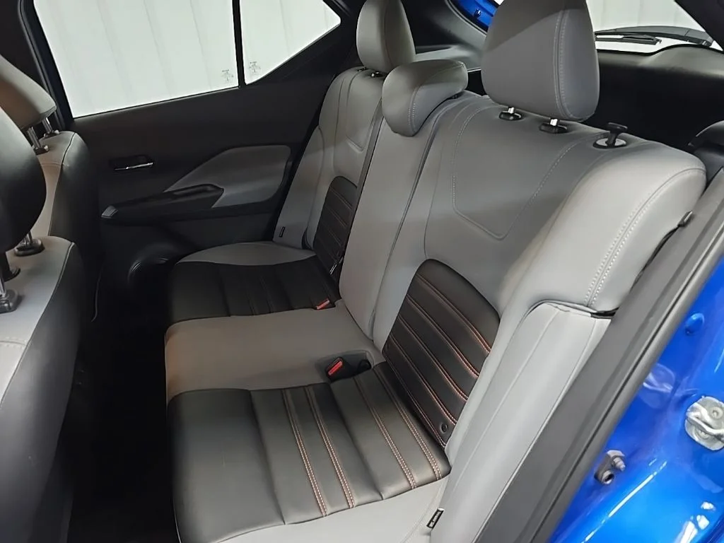 Used 2021 Blue Nissan SR image 36