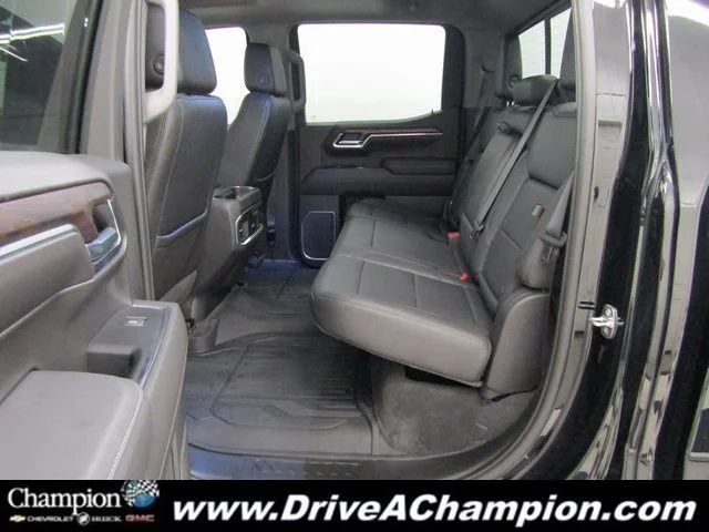 Used 2022 Onyx Black GMC SLT image 23