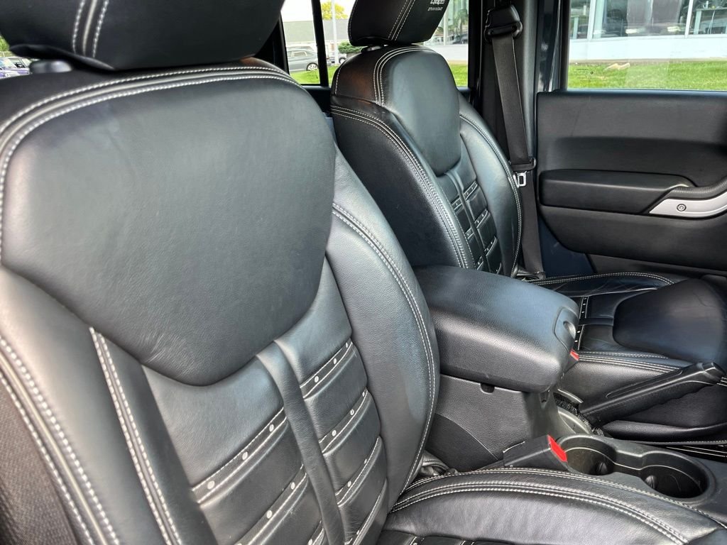 Used 2017 Rhino Clearcoat Jeep Unlimited Rubicon image 44