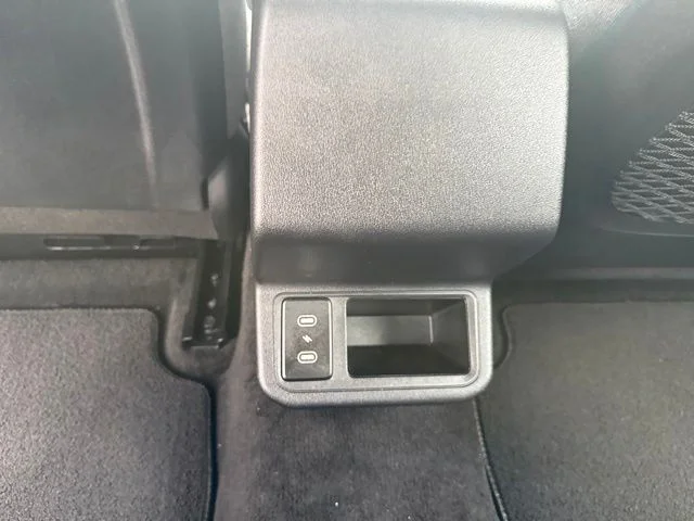 Used 2025 White Kia EX image 27