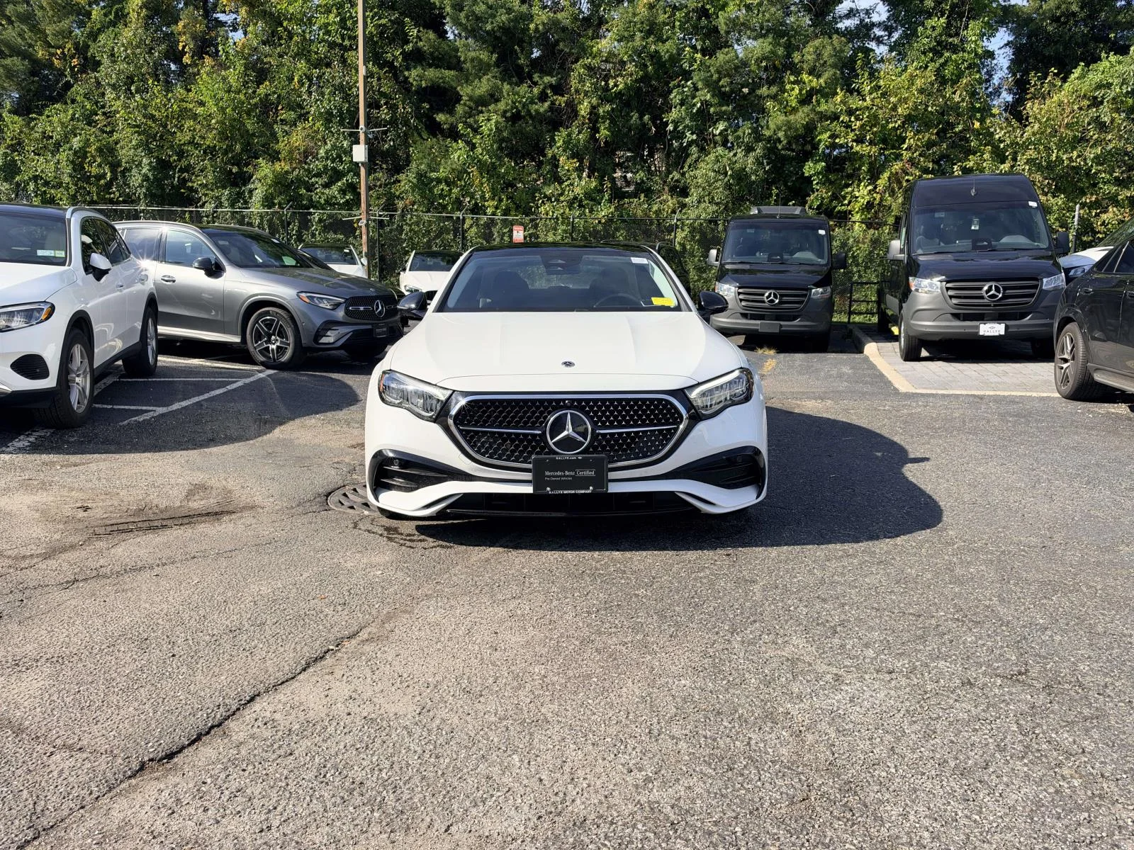 Used 2024  Mercedes-Benz E 350 image 2