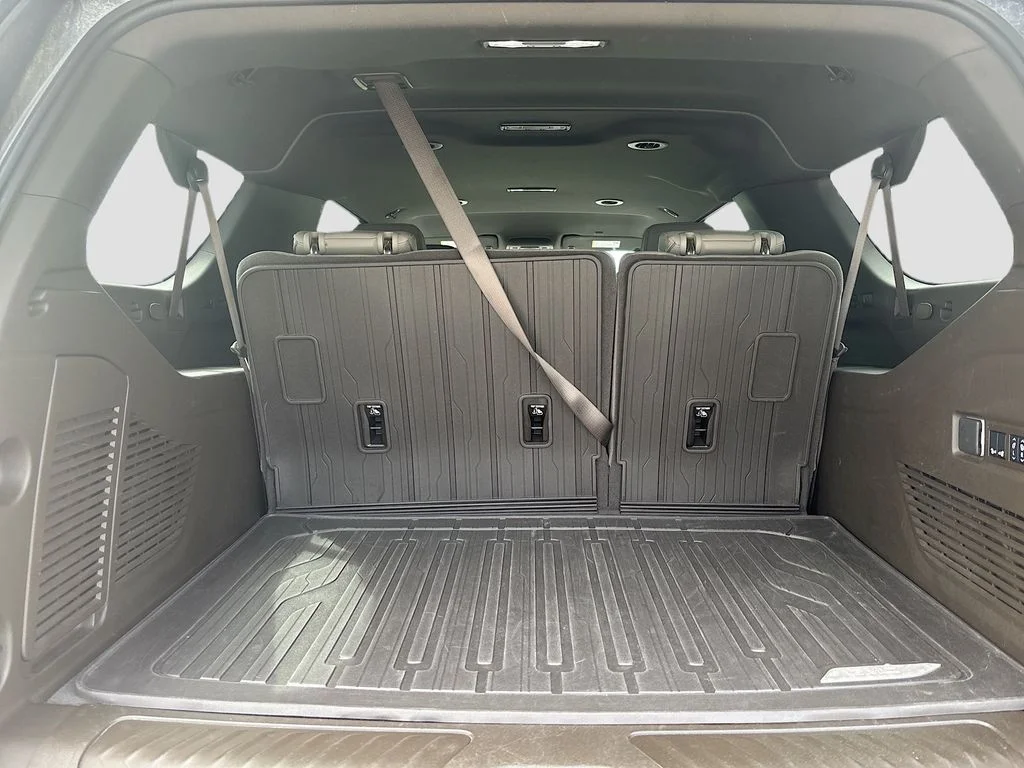Used 2024 Silver GMC SLT image 24
