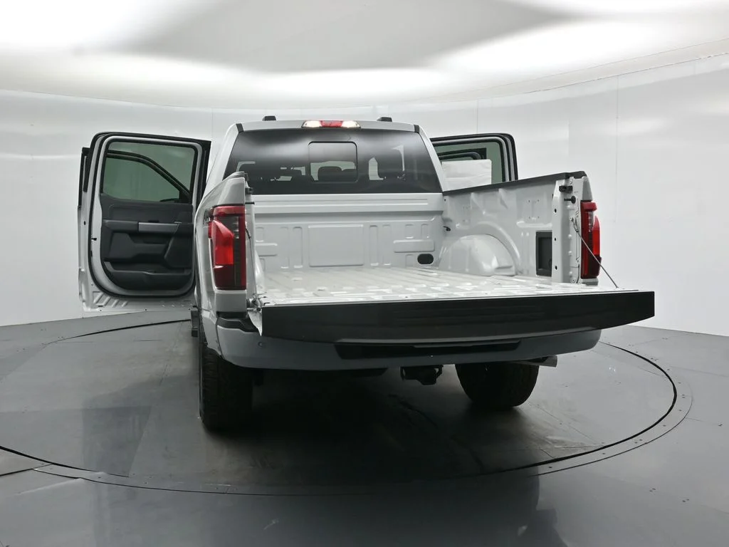 New 2026 Avalanche Ford XLT image 32