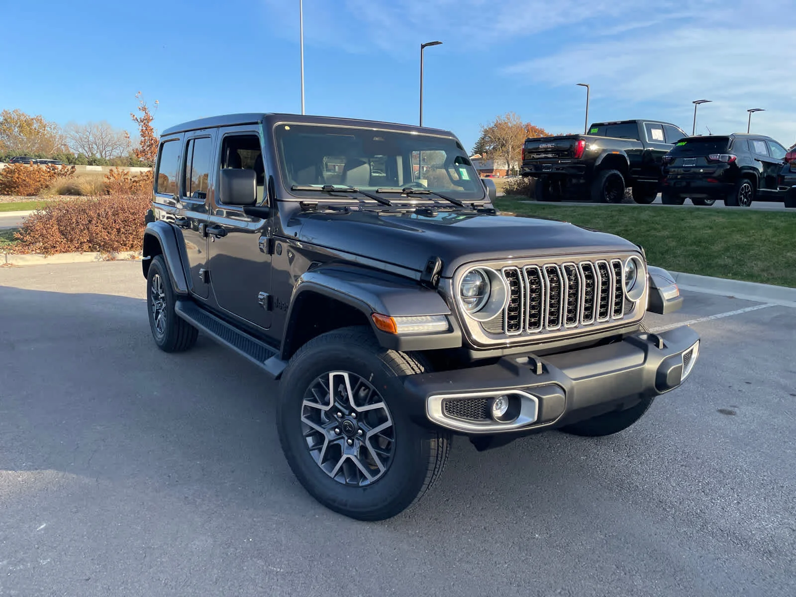 New 2026 Granite Crystal Metallic Clearcoat Jeep Sahara image 2