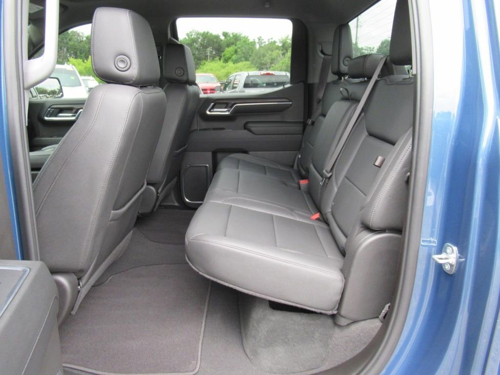 2024 GMC Sierra 1500 SLT - Photo 31