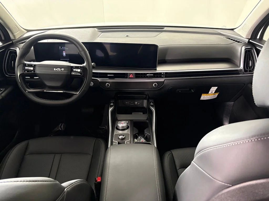 New 2026 Snow White Pearl Kia EX image 41