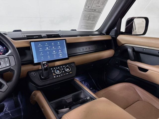 Certified Used 2025 Gray Land Rover X-Dynamic SE image 26