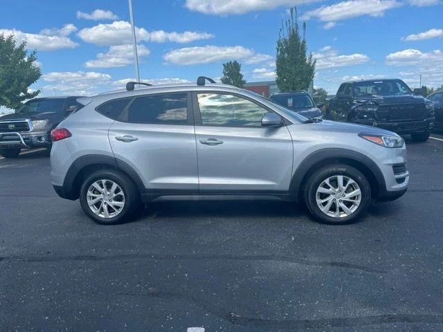 Used 2020 Silver Hyundai Value image 4