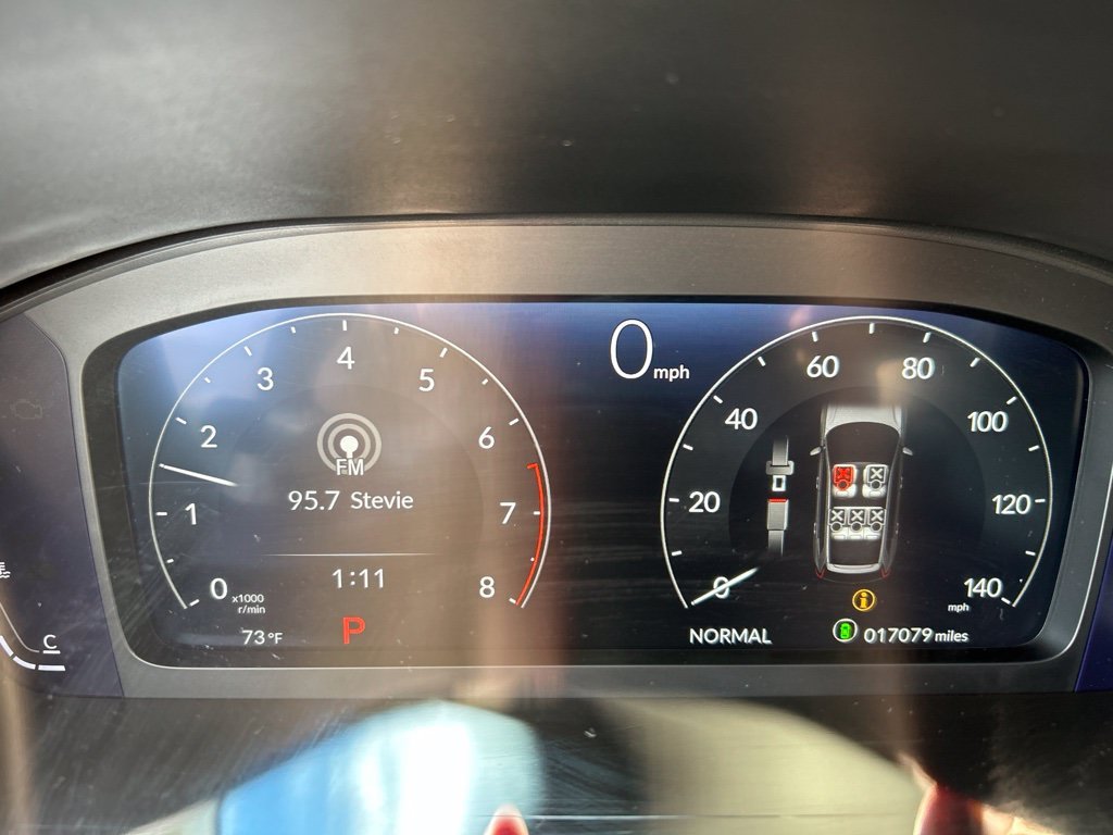 Used 2026 Silver Honda EX-L image 15
