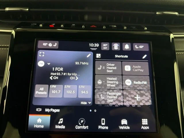 Used 2023 Black Jeep Altitude image 15