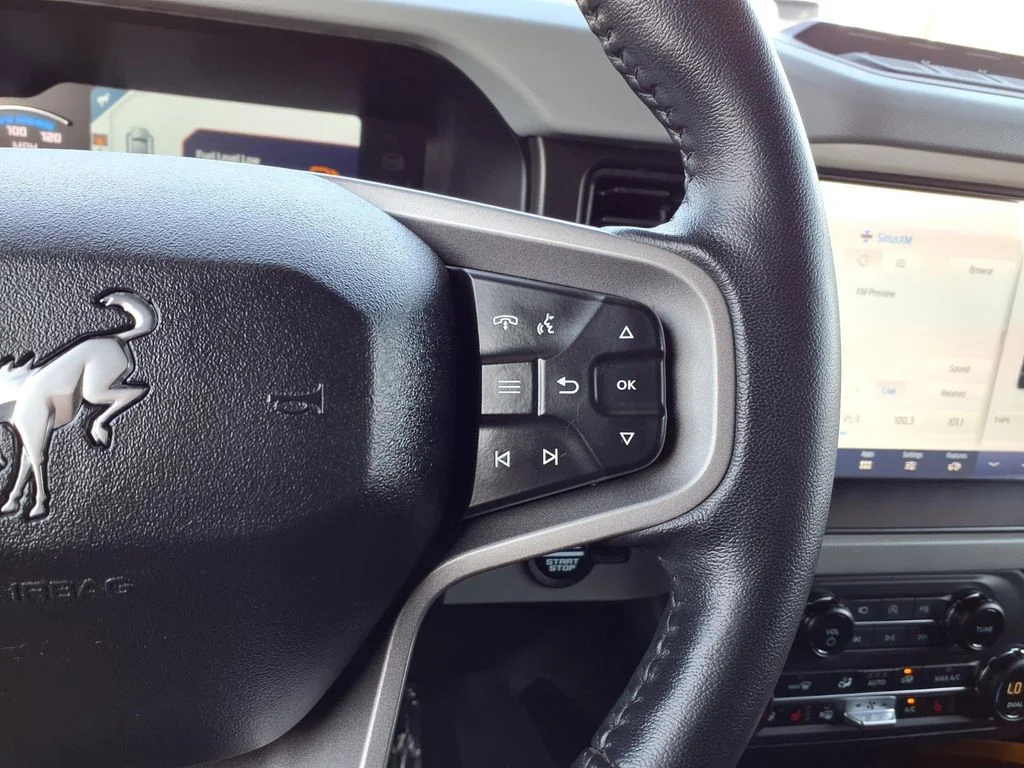 Used 2023 White Ford Badlands image 16