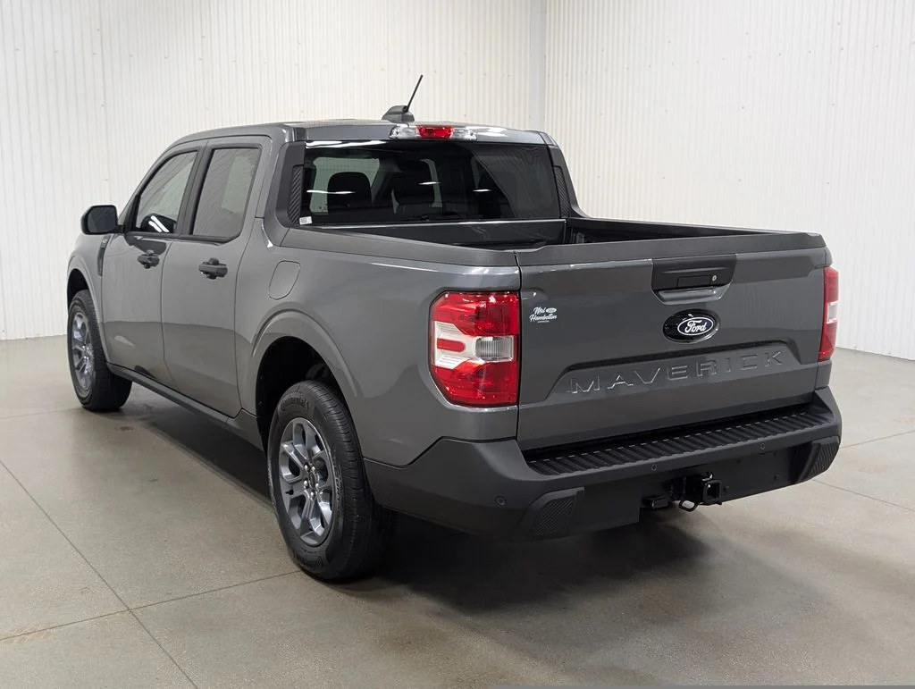 New 2026 Carbonized Gray Metallic Ford XLT image 23