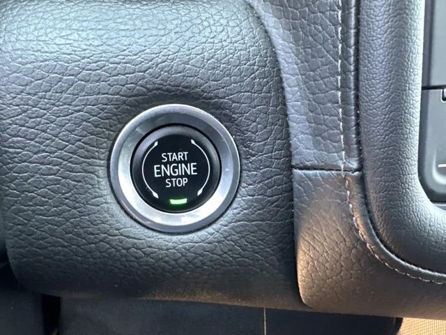Used 2024 Silver GMC Denali image 50