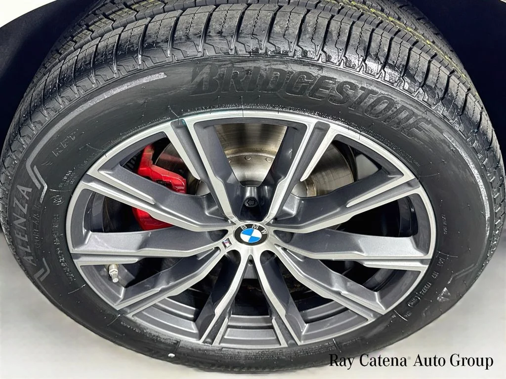 Used 2026 White BMW xDrive40i image 33