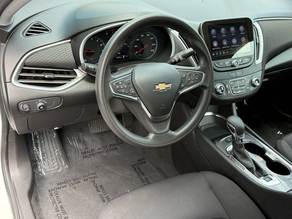 Used 2024 Summit White Chevrolet 1LT image 23