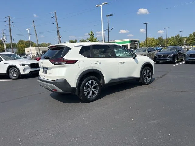 2023 Nissan Rogue SV - Photo 7