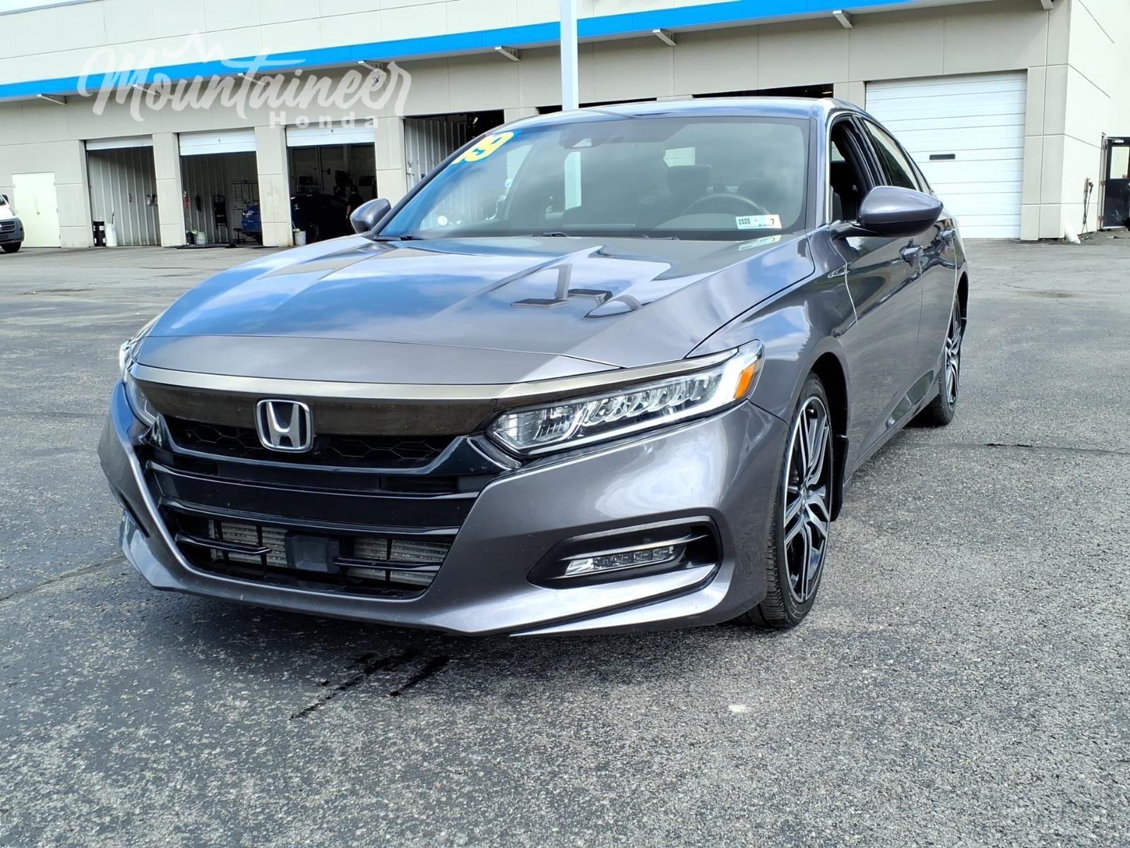 Used 2019 Modern Steel Metallic Honda Sport image 1