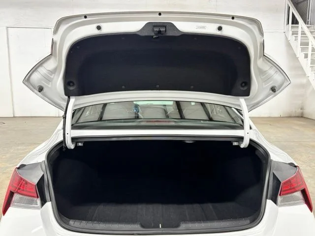 Used 2024 White Hyundai Limited image 23