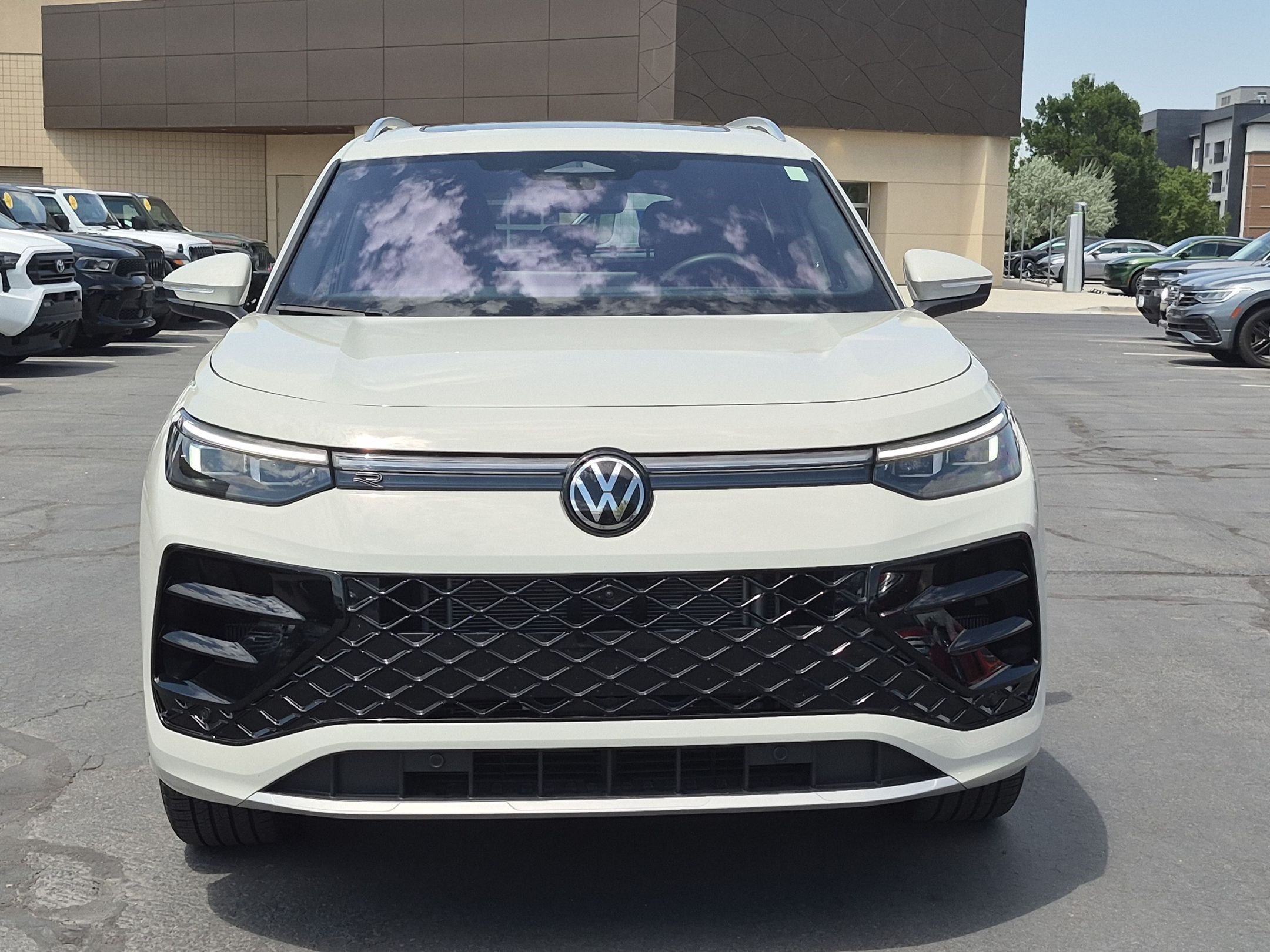 Ken Garff Cert 2026 Sandstone Volkswagen SEL R-Line Turbo image 10