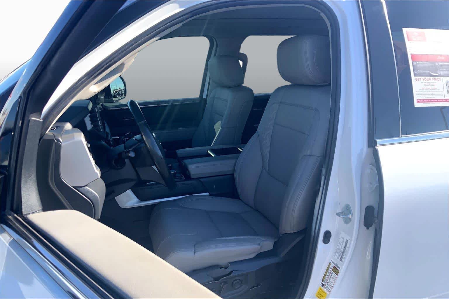 Used 2022 Wind Chill Pearl Toyota Limited Hybrid image 8