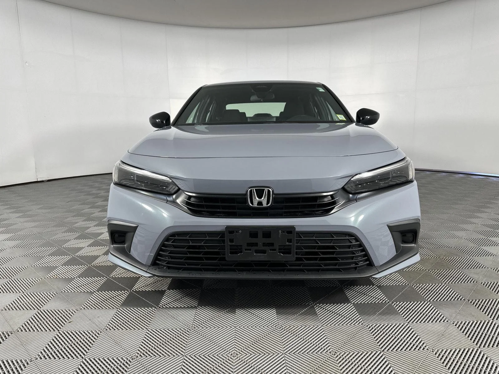 Used 2024 Sonic Gray Pearl Honda Sport image 2
