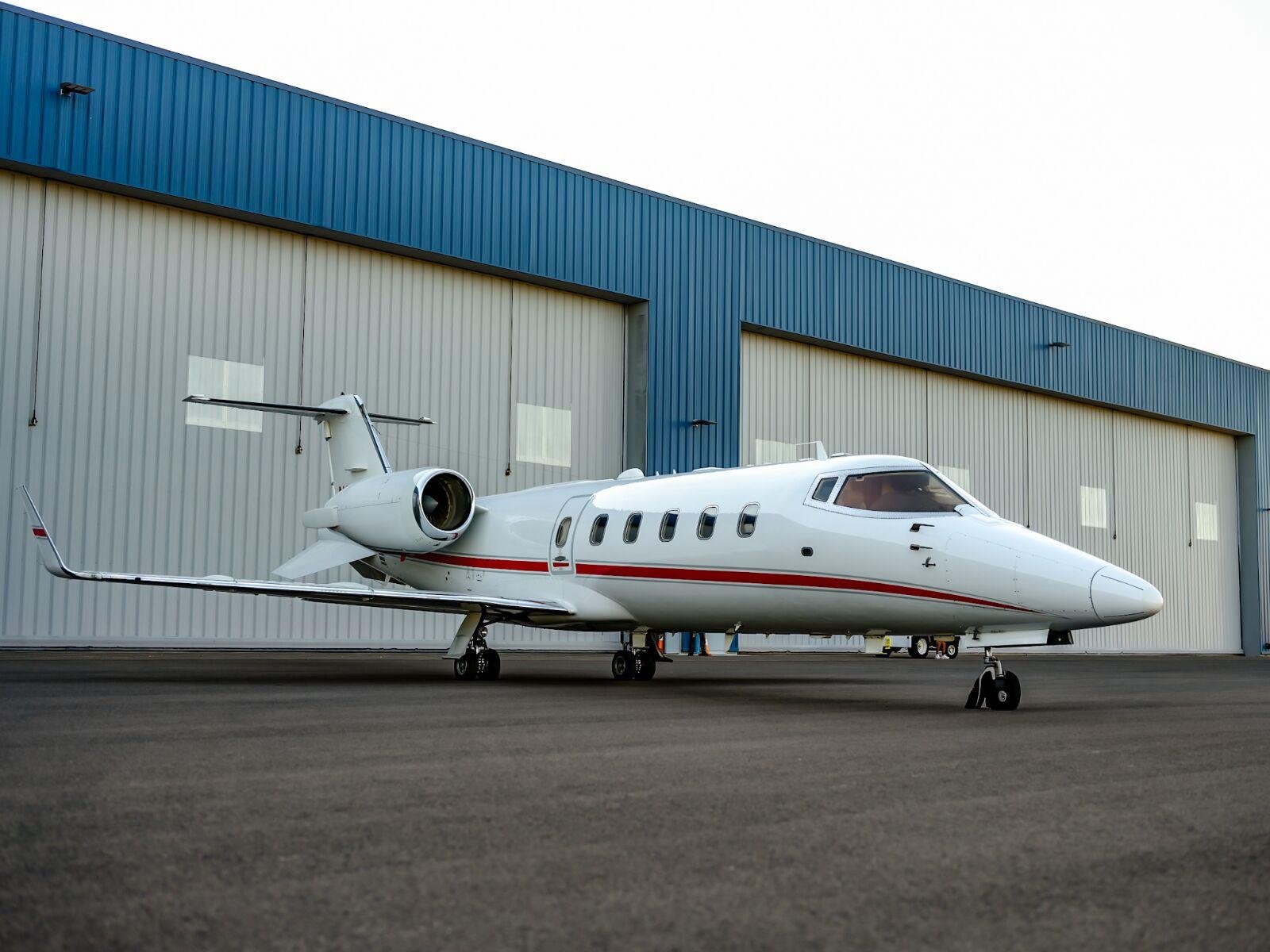 Used 2011 White LEARJET XR image 6