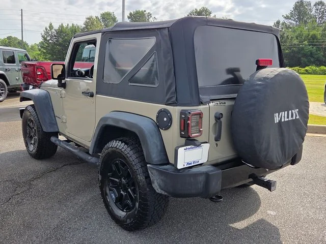 Used 2017  Jeep Sport image 10
