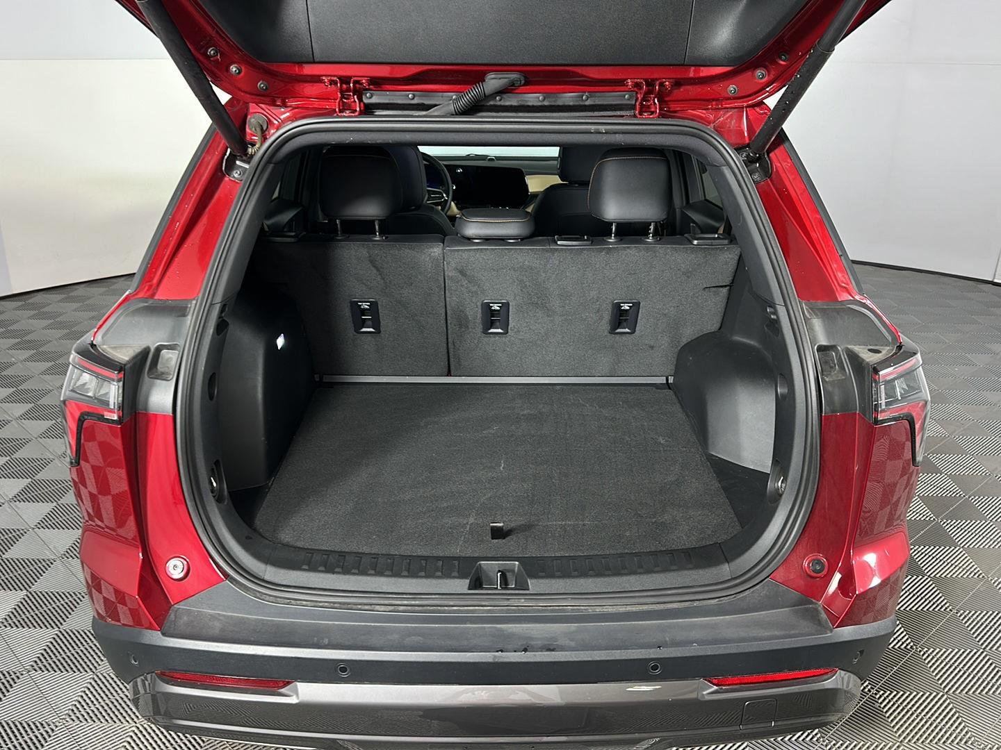 Used 2025 Radiant Red Tintcoat Chevrolet AWD ACTIV image 25