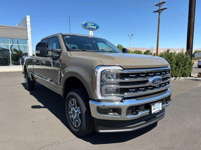 2026 Ford Super Duty F-350® Lariat®
