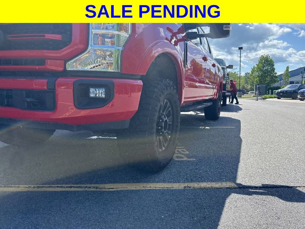 Used 2022 Red Ford Lariat image 4
