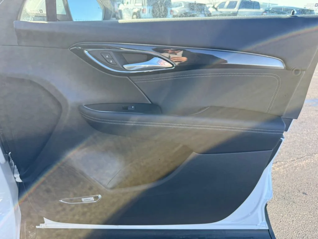 New 2026 Summit White Buick Preferred image 39