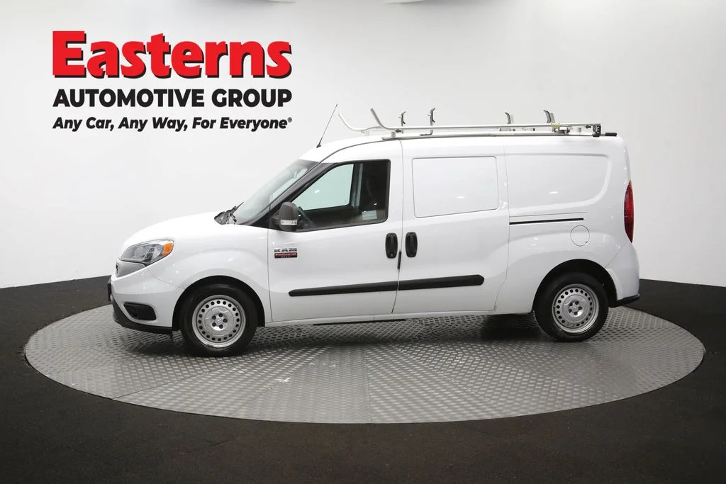 Used 2022 White Ram Base image 56