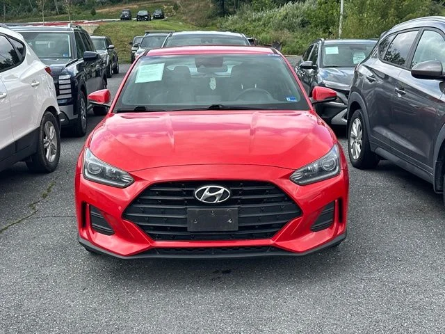 Used 2019 Red Hyundai 2.0 image 2