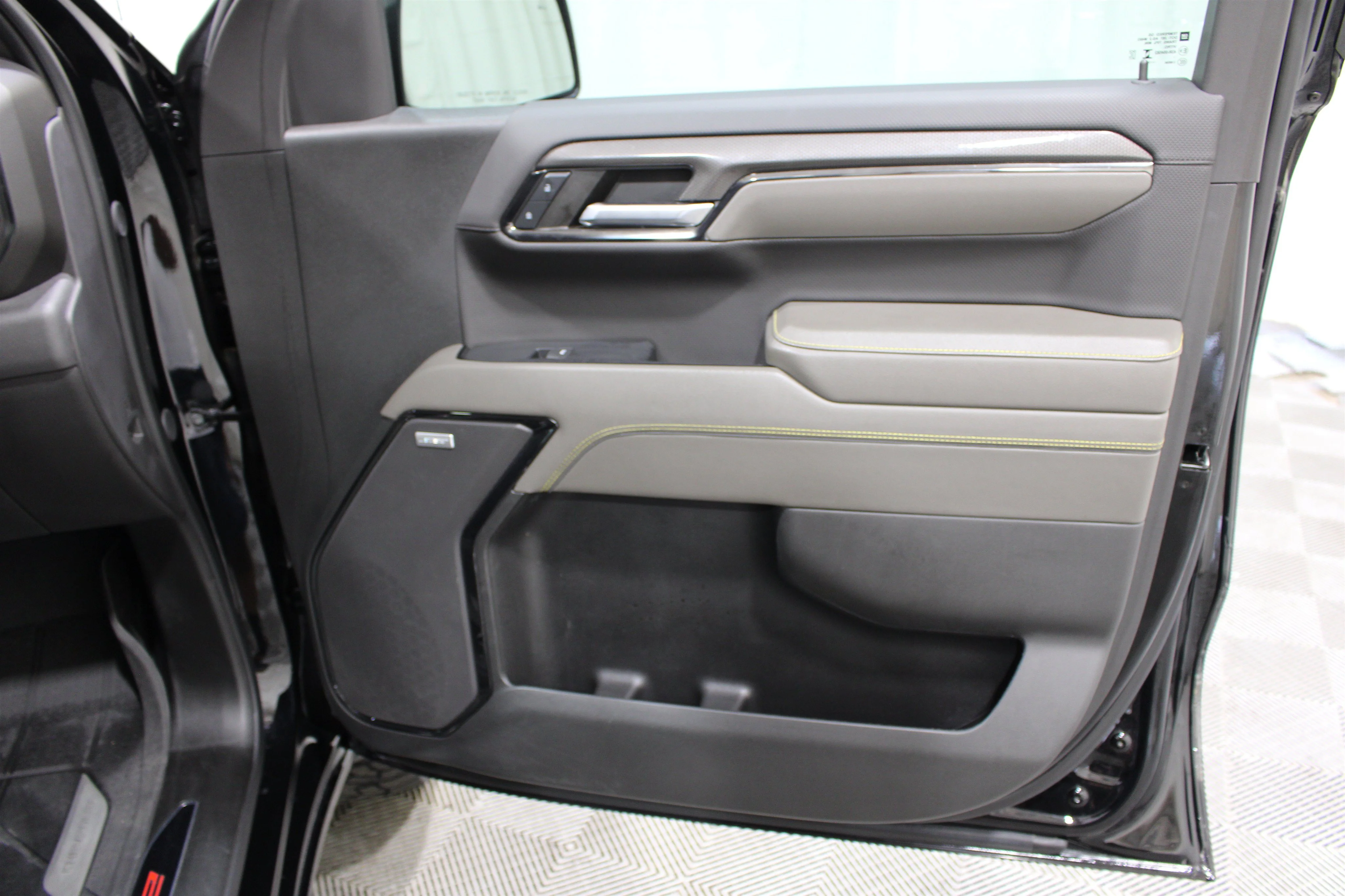 2024 Chevrolet Silverado 1500 ZR2 - Photo 25
