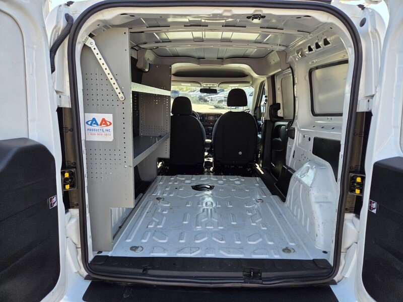 Used 2022 White Ram Base image 16