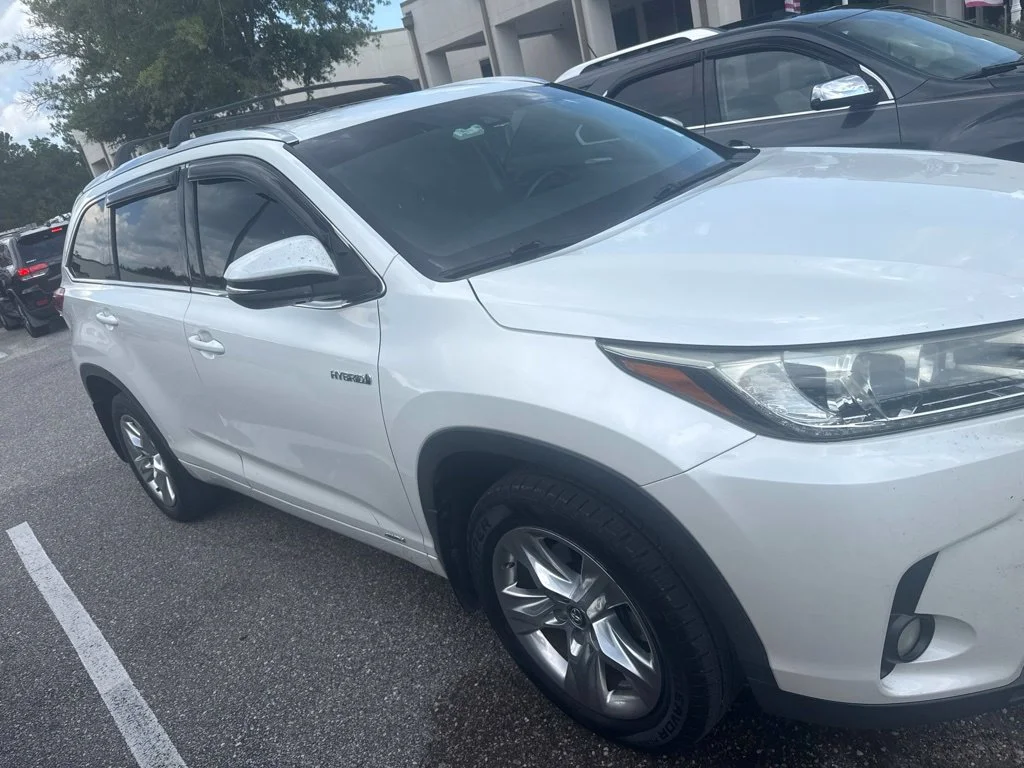 Used 2017 White Toyota Limited image 3