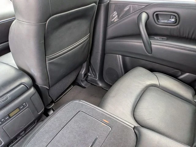 Used 2023 Gray Nissan SL image 34